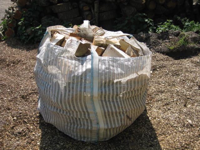 Logs for sale - Steve Molyneux Tree Care Kent and East Sussex
